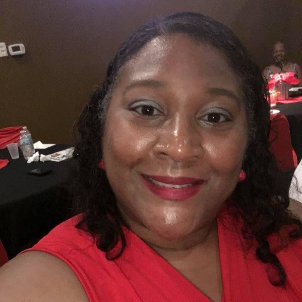 Meet your Posher, Tonya